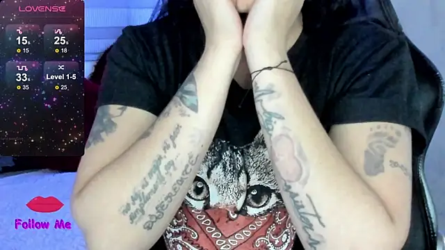 Snapshot of natasha_logan_ chatting on April 12, 2026, 4:05 am natasha logan online show from April 12, 2026, 4:05 am