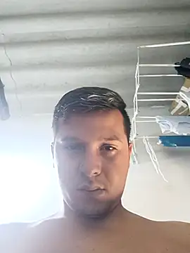 catire2323 online show from January 18, 2026, 2:48 am