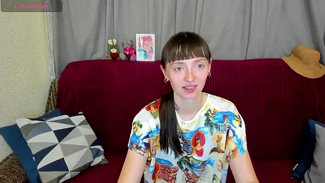 TayanaJons online show from August 5, 2026, 7:13 am