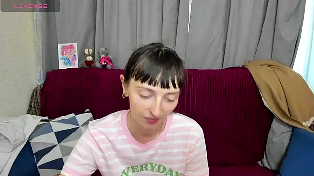 TayanaJons online show from July 28, 2026, 11:17 am