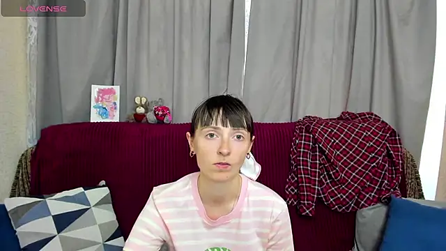 TayanaJons online show from July 27, 2026, 12:56 pm