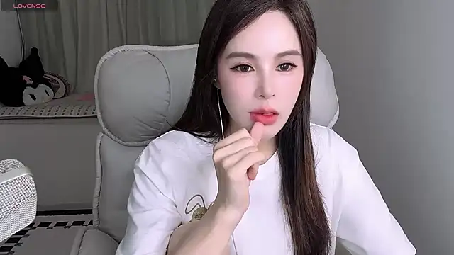 Snapshot of hknana chatting on June 28, 2026, 4:52 am hknana online show from June 28, 2026, 4:52 am