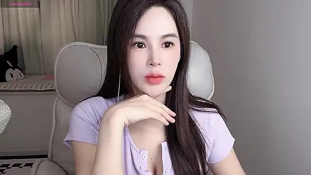 Snapshot of hknana chatting on August 3, 2026, 6:32 am hknana online show from August 3, 2026, 6:32 am
