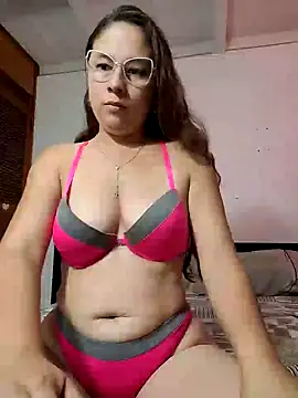 selena gomez2 online show from February 17, 2025, 2:49 pm