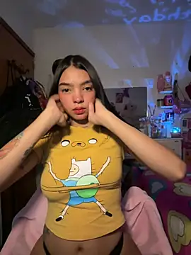 Snapshot of Valery_rhoades chatting on March 19, 2026, 2:22 am Valery rhoades online show from March 19, 2026, 2:22 am