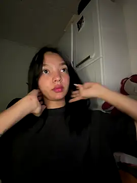 Snapshot of Valery_rhoades chatting on December 20, 2025, 4:59 am Valery rhoades online show from December 20, 2025, 4:59 am