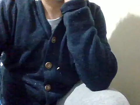 asira39 online show from March 4, 2025, 2:17 am