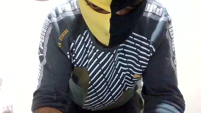 asira39 online show from October 11, 2025, 5:36 pm