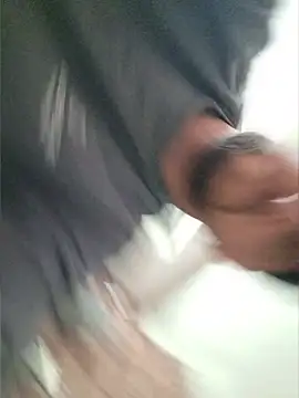 SmallDick    online show from May 5, 2026, 10:07 am