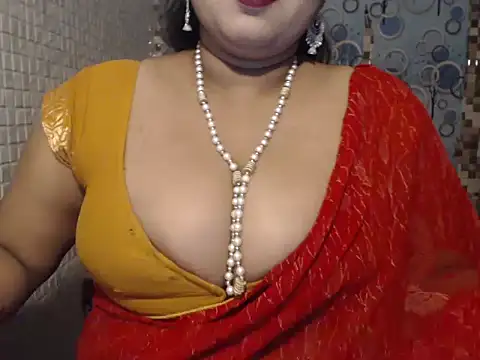 Oh Maya online show from November 25, 2025, 5:13 pm