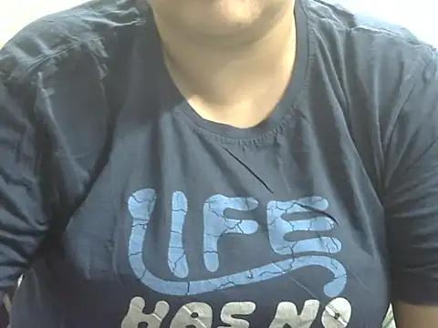 Snapshot of Mohini_44 chatting on June 16, 2026, 2:39 pm Mohini 44 online show from June 16, 2026, 2:39 pm