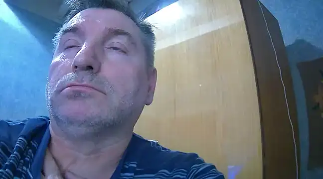 GYurmoka70 online show from January 9, 2025, 8:44 pm