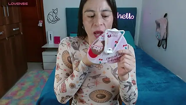 antonella sweet33 online show from May 1, 2026, 8:47 pm