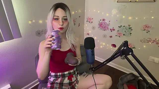 Starr1123 online show from July 2, 2026, 8:15 pm