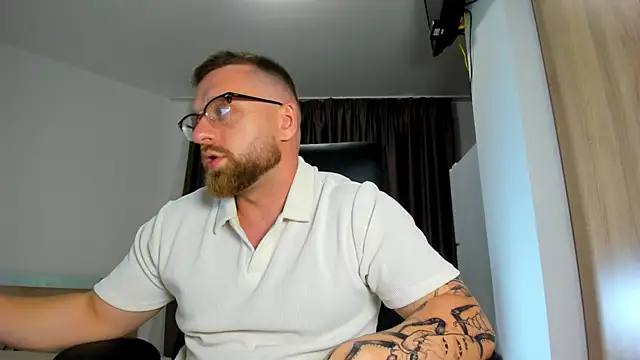 Snapshot of Findom_guy chatting on June 20, 2026, 5:29 pm Findom guy online show from June 20, 2026, 5:29 pm