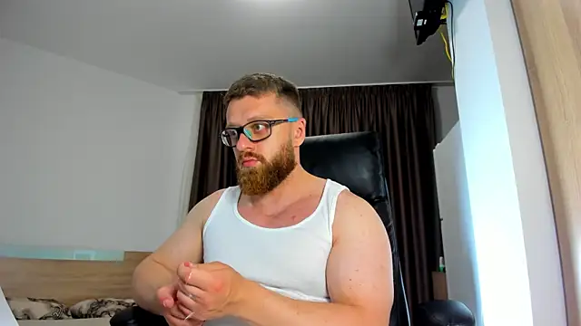 Snapshot of Findom_guy chatting on June 4, 2026, 2:55 pm Findom guy online show from June 4, 2026, 2:55 pm