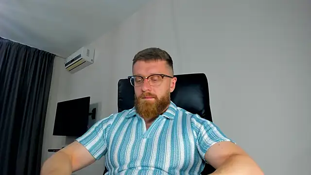 Findom guy online show from April 29, 2026, 5:17 pm