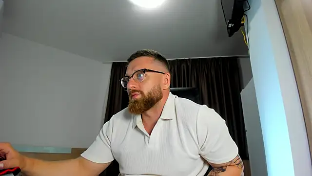 Snapshot of Findom_guy chatting on June 11, 2026, 10:29 pm Findom guy online show from June 11, 2026, 10:29 pm