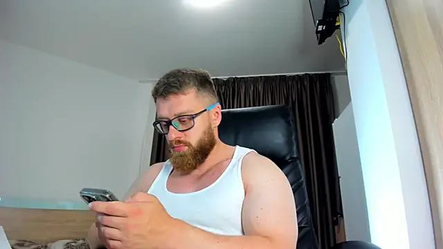 Snapshot of Findom_guy chatting on June 6, 2026, 4:56 pm Findom guy online show from June 6, 2026, 4:56 pm