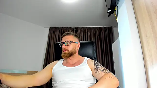 Snapshot of Findom_guy chatting on June 12, 2026, 6:05 pm Findom guy online show from June 12, 2026, 6:05 pm