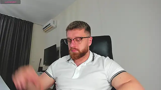 Findom guy online show from March 8, 2026, 11:46 am