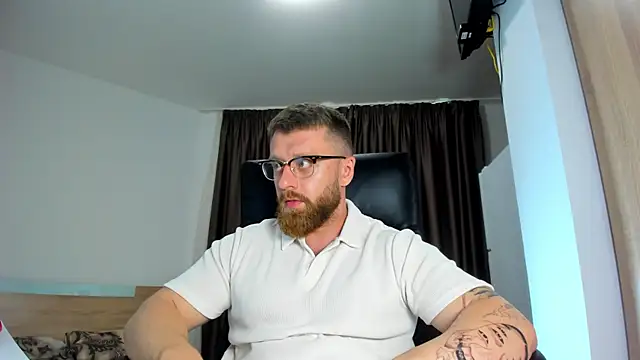 Snapshot of Findom_guy chatting on June 16, 2026, 3:12 pm Findom guy online show from June 16, 2026, 3:12 pm