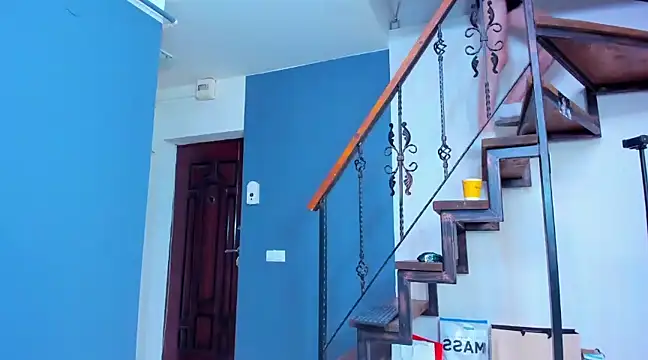 andboyfor6 online show from February 6, 2025, 6:02 pm