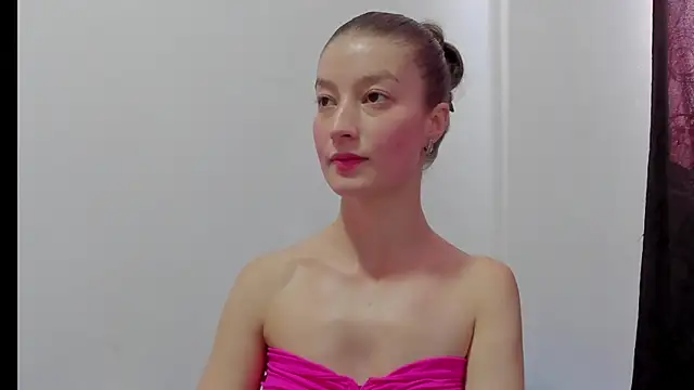 MiiaVolkova online show from November 7, 2025, 6:45 pm