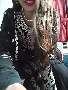 Noor Darliing online show from August 4, 2026, 3:38 pm