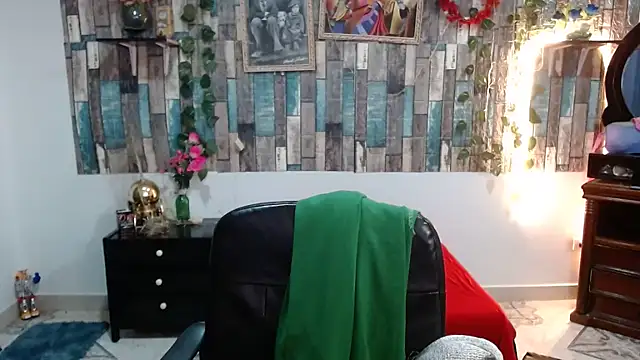 KarimaSarabe online show from February 10, 2026, 9:03 pm