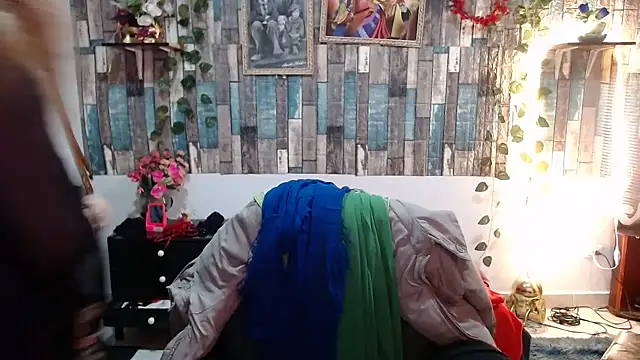 KarimaSarabe online show from October 13, 2025, 10:32 pm