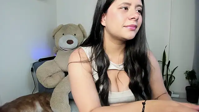 emily adams01 online show from July 6, 2026, 11:07 pm