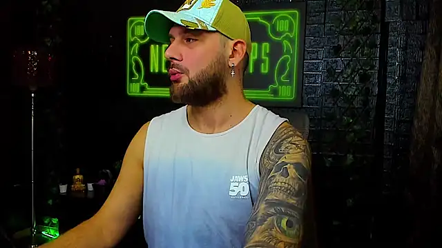 LexXHardy online show from October 5, 2025, 8:38 am