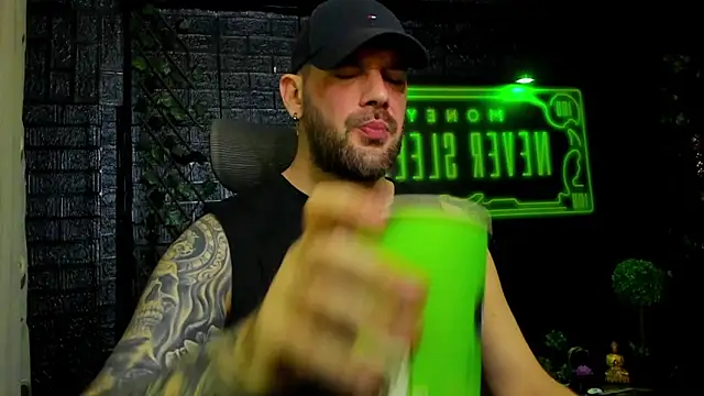 Snapshot of LexXHardy chatting on February 23, 2026, 5:30 am LexXHardy online show from February 23, 2026, 5:30 am