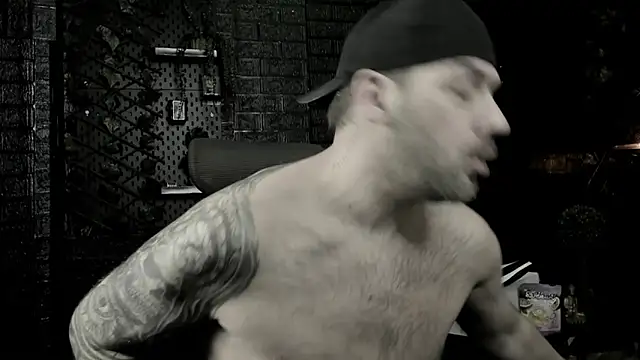 Snapshot of LexXHardy chatting on March 24, 2026, 10:37 am LexXHardy online show from March 24, 2026, 10:37 am