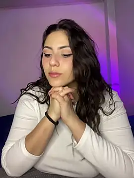 TuWaifuVirtual1 online show from March 12, 2025, 2:20 am