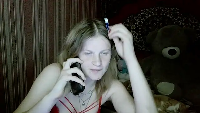 Kathlyn  Heath online show from December 13, 2025, 8:04 pm