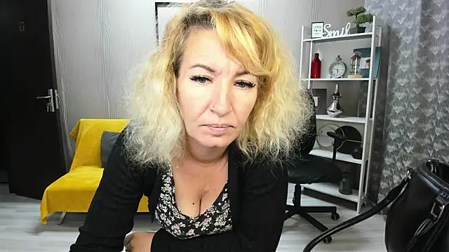 Cassandra Hotty online show from July 30, 2026, 2:54 am