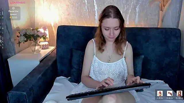 Linda Bryant online show from July 14, 2026, 2:05 am