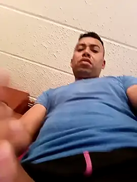 Snapshot of Diego_leon27 chatting on March 18, 2026, 6:09 pm Diego leon27 online show from March 18, 2026, 6:09 pm