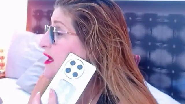 sandra 20 online show from November 20, 2025, 11:11 am