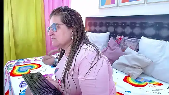 sandra 20 online show from March 23, 2026, 11:10 am