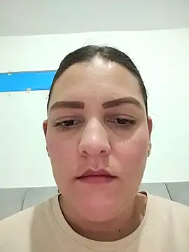 Mia Hampton online show from June 27, 2026, 3:51 pm