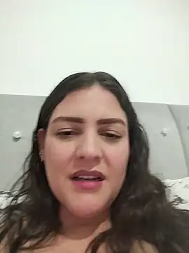 Snapshot of Mia_Hampton chatting on June 20, 2026, 12:04 am Mia Hampton online show from June 20, 2026, 12:04 am