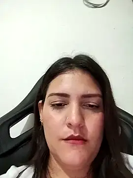 Mia Hampton online show from October 31, 2025, 1:46 am