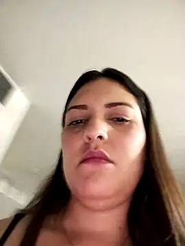 Mia Hampton online show from February 19, 2026, 7:11 pm