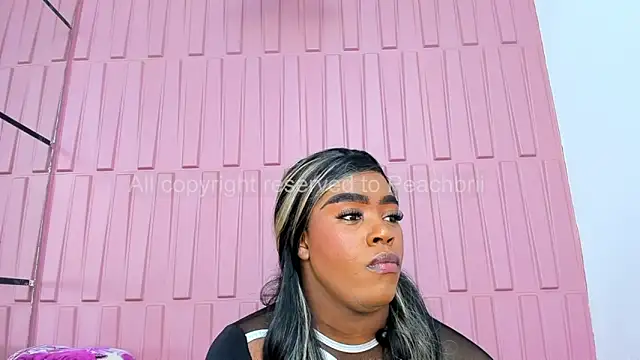 Briana Wells  online show from September 22, 2025, 1:39 pm