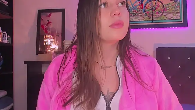 zoe kittylove online show from March 18, 2025, 4:51 am