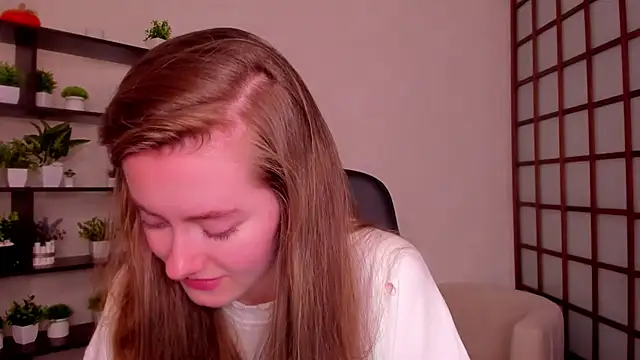 KateCuddle online show from September 24, 2025, 2:29 am