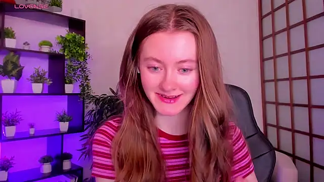 KateCuddle online show from November 25, 2025, 2:34 am